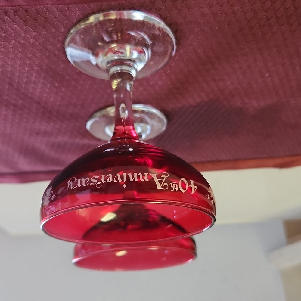 40th Anniversary wine glasses - Picture 2 of 6